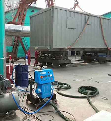 湖南聚氨酯发泡设备集装箱移动房保温施工