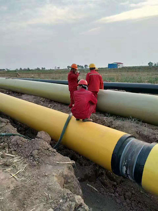 什么是聚氨酯补口机?(图3) 聚氨酯补口机管道保温施工案例