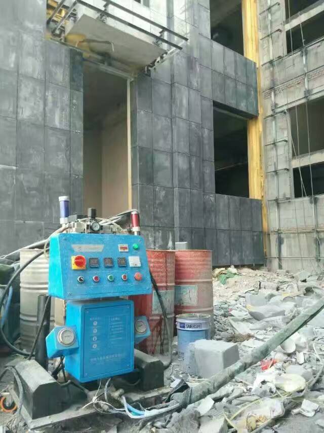 外墙聚氨酯喷涂保温(图1) 外墙聚氨酯喷涂保温