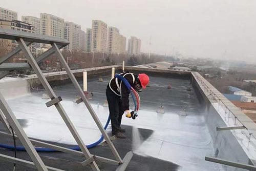 楼房屋顶喷涂聚脲防水施工