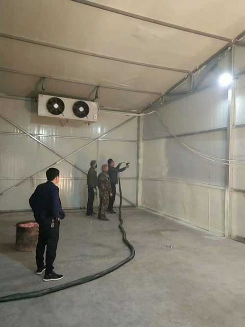 山东九旭JX-30气动聚氨酯喷涂机冷库保温现场实拍