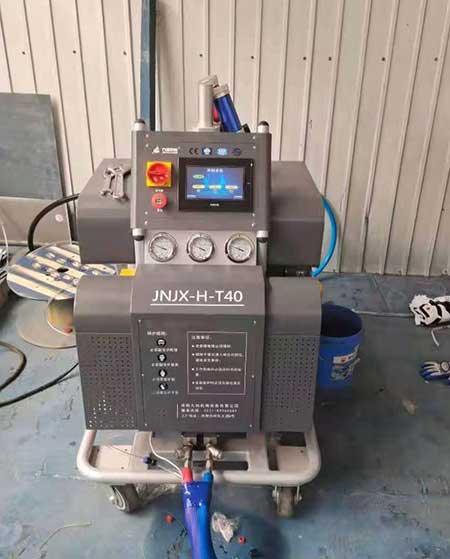 冷库保温聚氨酯喷涂机器(图1) T40液压聚氨酯喷涂机