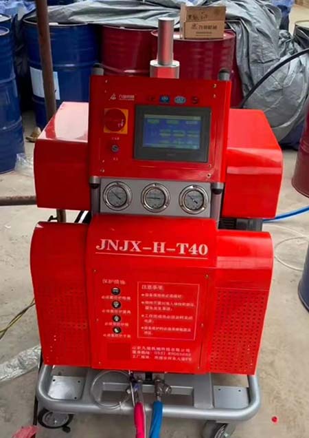 垃圾池渗滤液防渗聚脲施工(图1) JNJX-H-T40聚脲施工喷涂机
